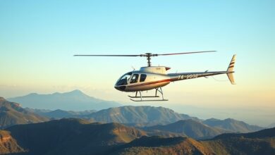 Helicóptero moderno em voo sobre uma paisagem montanhosa durante o entardecer com vista panorâmica detalhada.